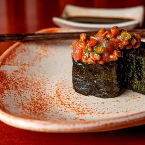 Daiki Sushi conduz menu inspirado em Tóquio