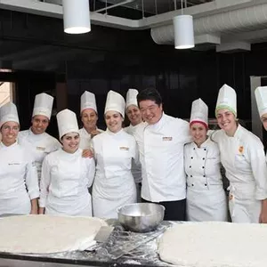 A Padaria “Em Nome do Pão” do Chef boulanger Rogério Shimura oferece em forma de pães o casamento perfeito entre técnica, tecnologia e paixão
