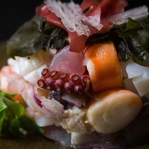 Dia das Mulheres: Restaurante Aizomê promove jantar especial com super time de chefs