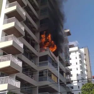 Apartamento pega fogo na Zona Sul de Teresina