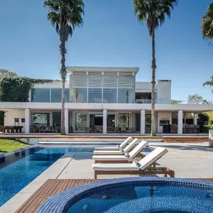 Barrichello põe à venda mansão em condomínio no Interior