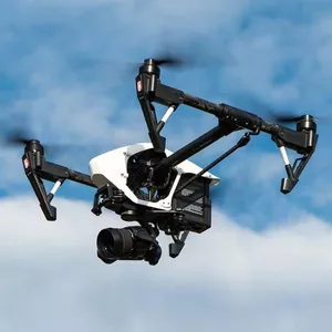 Homem é preso após filmar momentos íntimos de moradores em condomínio com drone 
