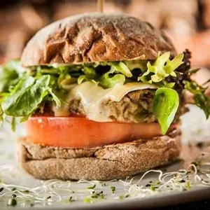 Big Kahuna Burger: Nova hamburgueria nos jardins atrai adeptos por sua personalidade gastronômica
