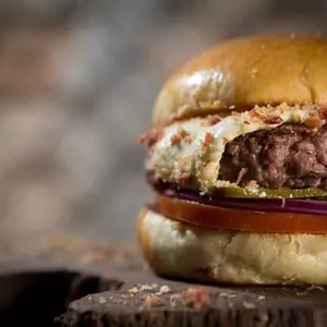 Come on: Nova hamburgueria traz personalidade e boa combinação de ingredientes