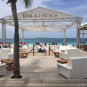 Waikiki Beach em Saint Martin: Comer, beber e relaxar