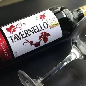 O italiano Tavernello chega ao Brasil como um vinho despretensioso e coringa do dia-a-dia