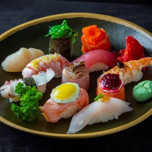 Chef Alexandre Saber e seu Sassá Sushi seguem sucesso gastronômico sem errar a mão