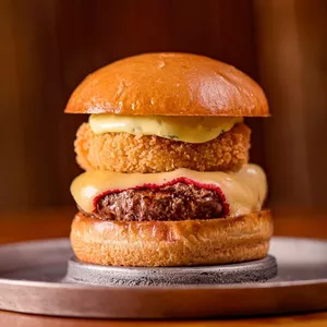  Tradi lança hambúrguer inspirado no clássico do cinema “tomates verdes fritos”