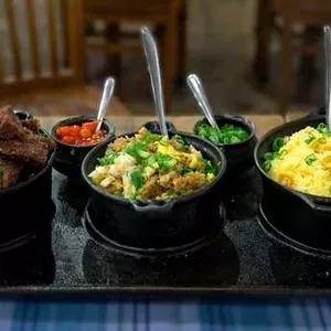 Dona Lucinha conta a história de Minas Gerais de forma gastronômica autêntica em menu a La Carte