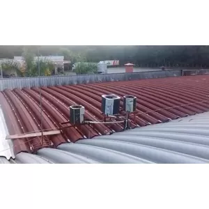 Como recuperar e impermeabilizar um telhado metálico oxidado em 3 etapas